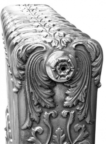 Chelsea Cast Iron Radiator 675mm